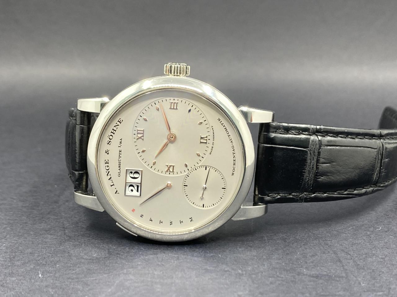 Lange 1 Daymatic Platinum - 320.025