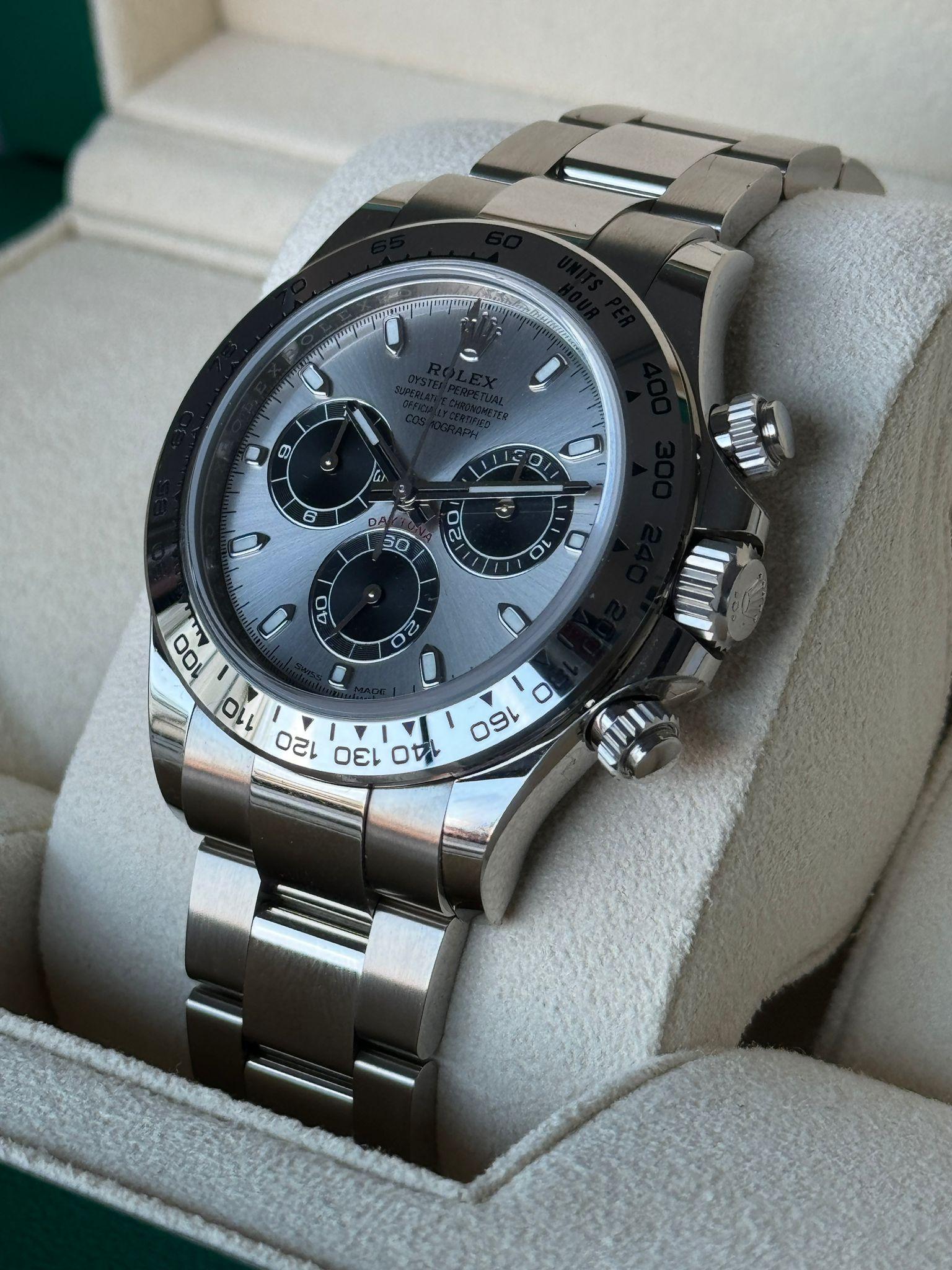 Oyster Perpetual Cosmograph Daytona White Gold Silver Dial - 116509