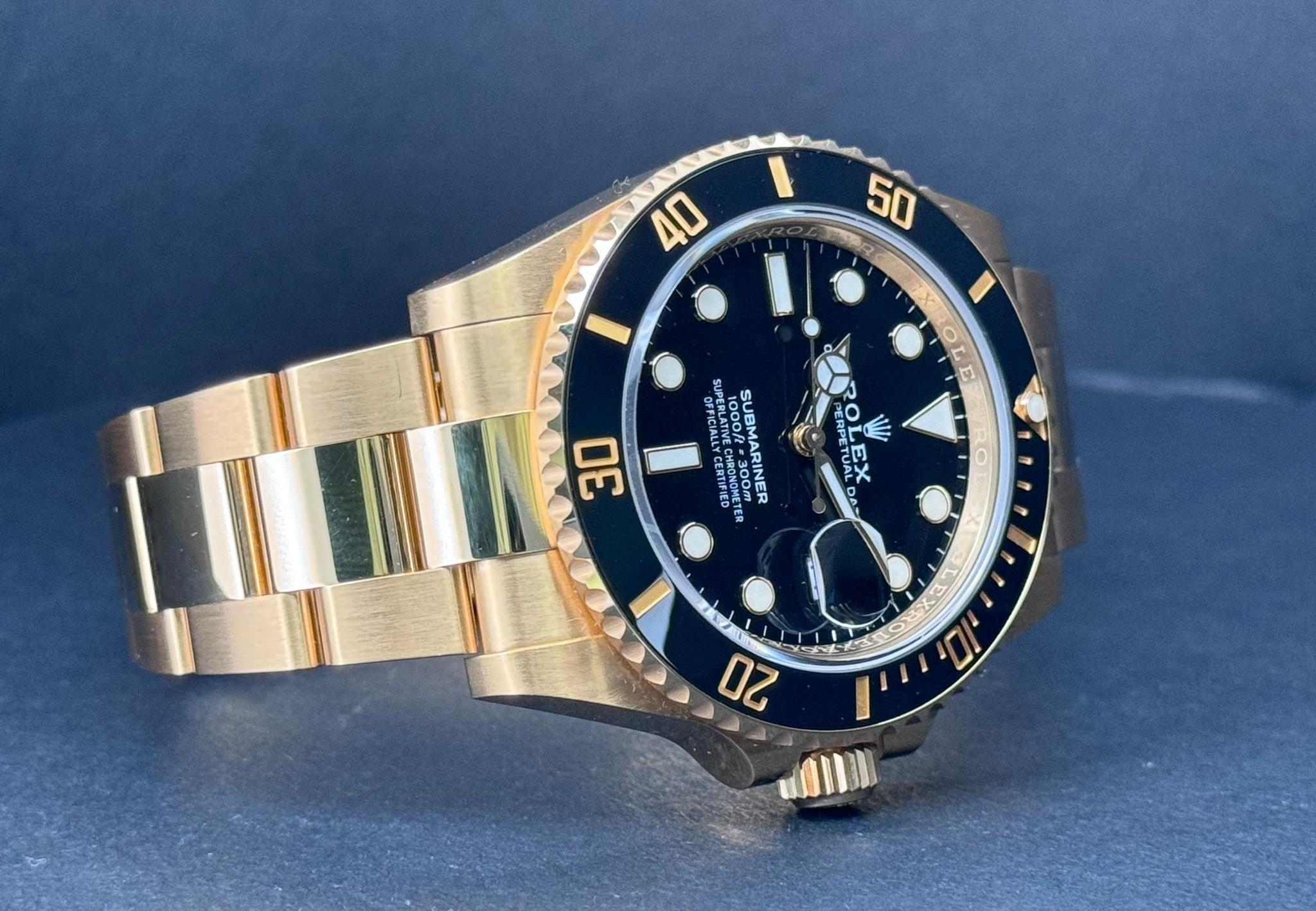 Oyster Perpetual Date Submariner Yellow Gold Cerachrom Bezel Black Ceramic Black Dial - 126618LN