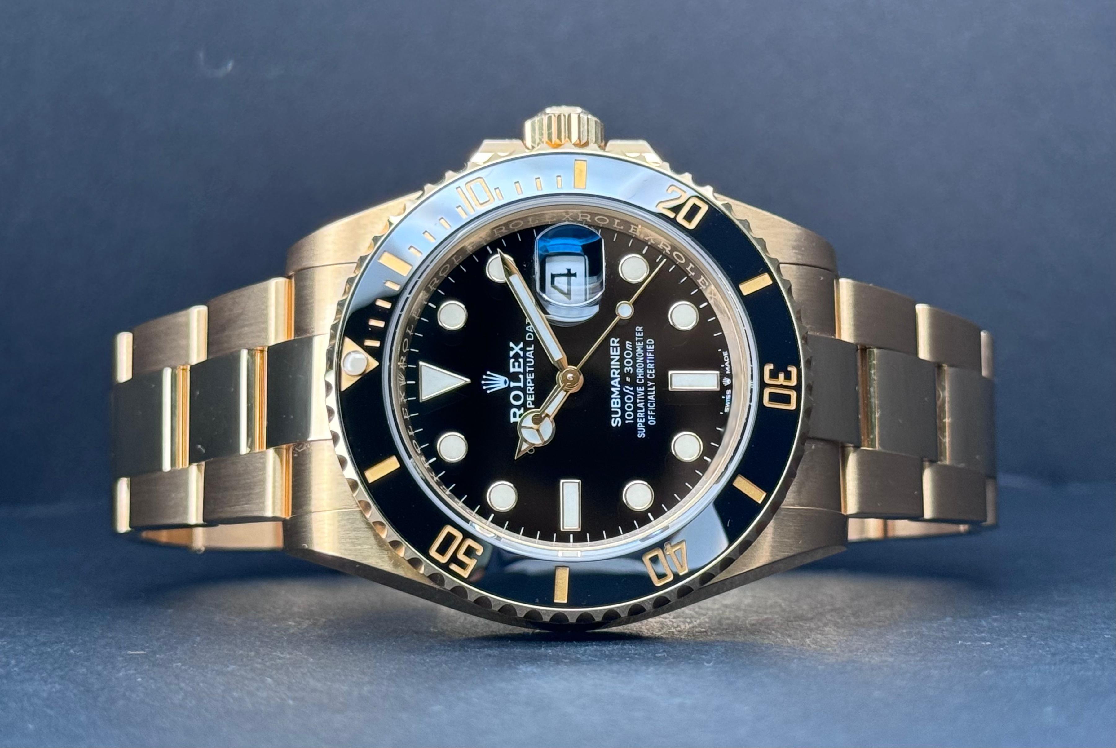 Oyster Perpetual Date Submariner Yellow Gold Cerachrom Bezel Black Ceramic Black Dial - 126618LN