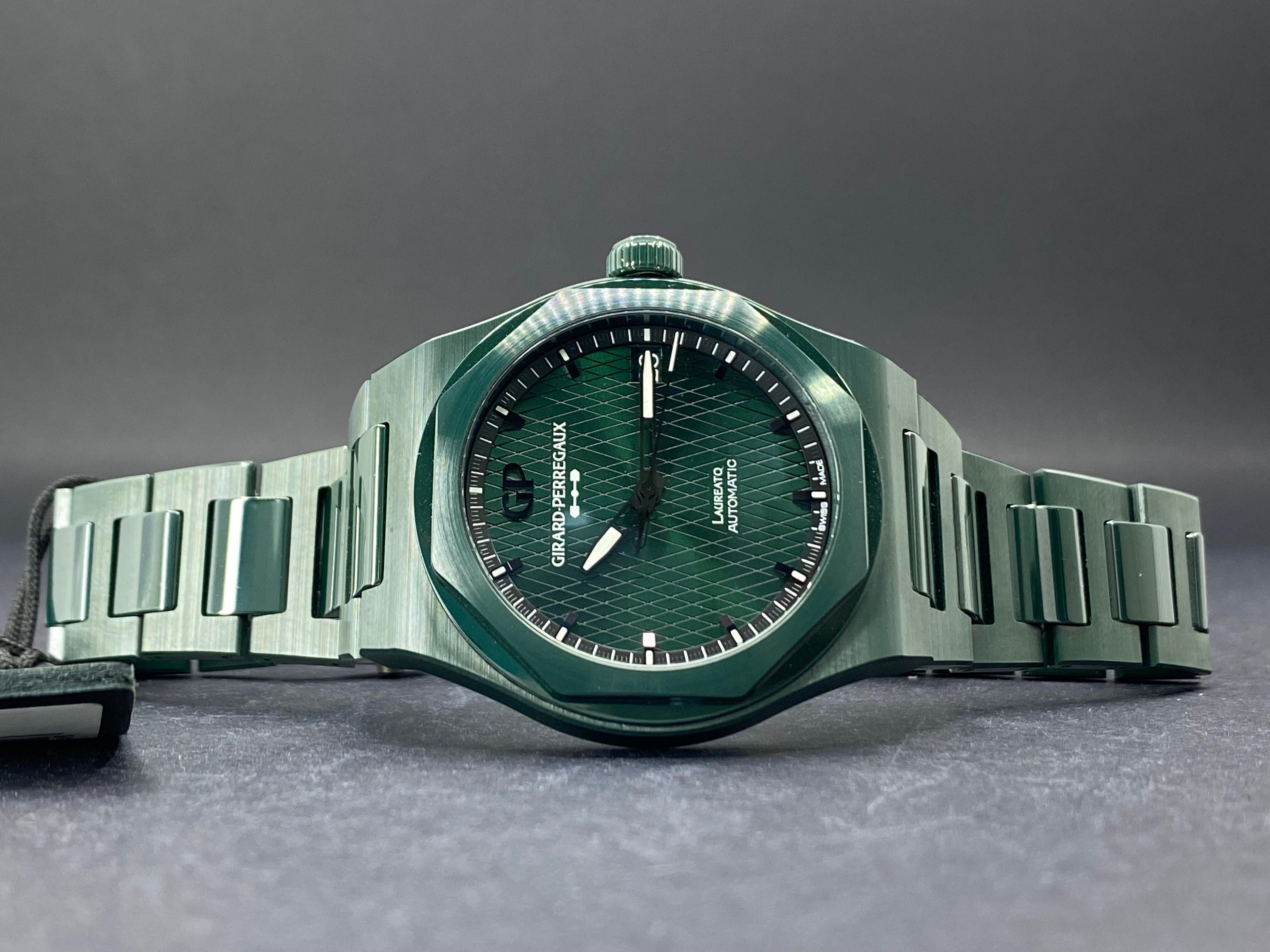 Laureato Aston Martin Green Ceramic Limited Edition - 81010-32-3081-1CX