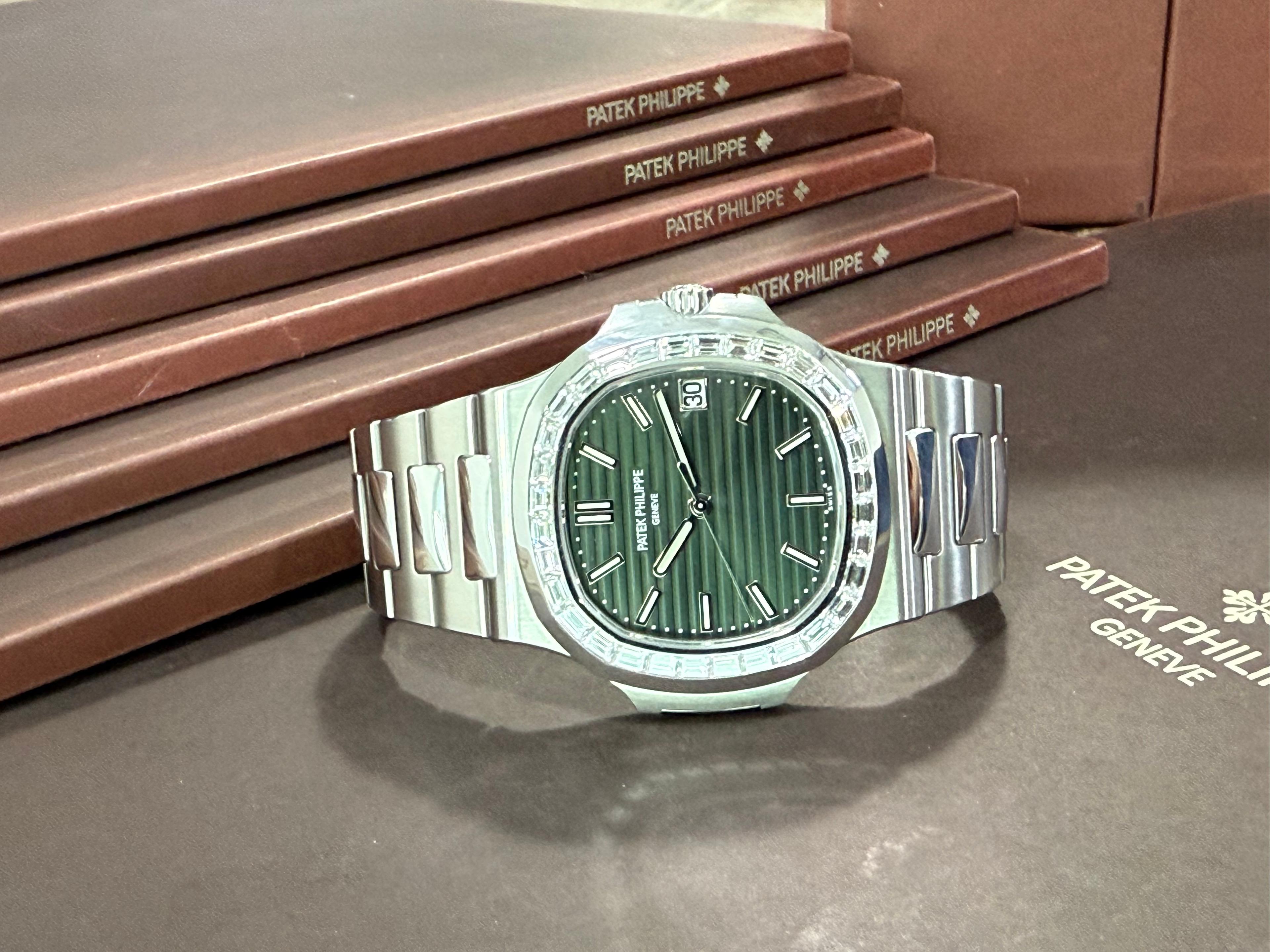 Nautilus Baguette Diamonds Steel Green Dial - 5711/1300A-001