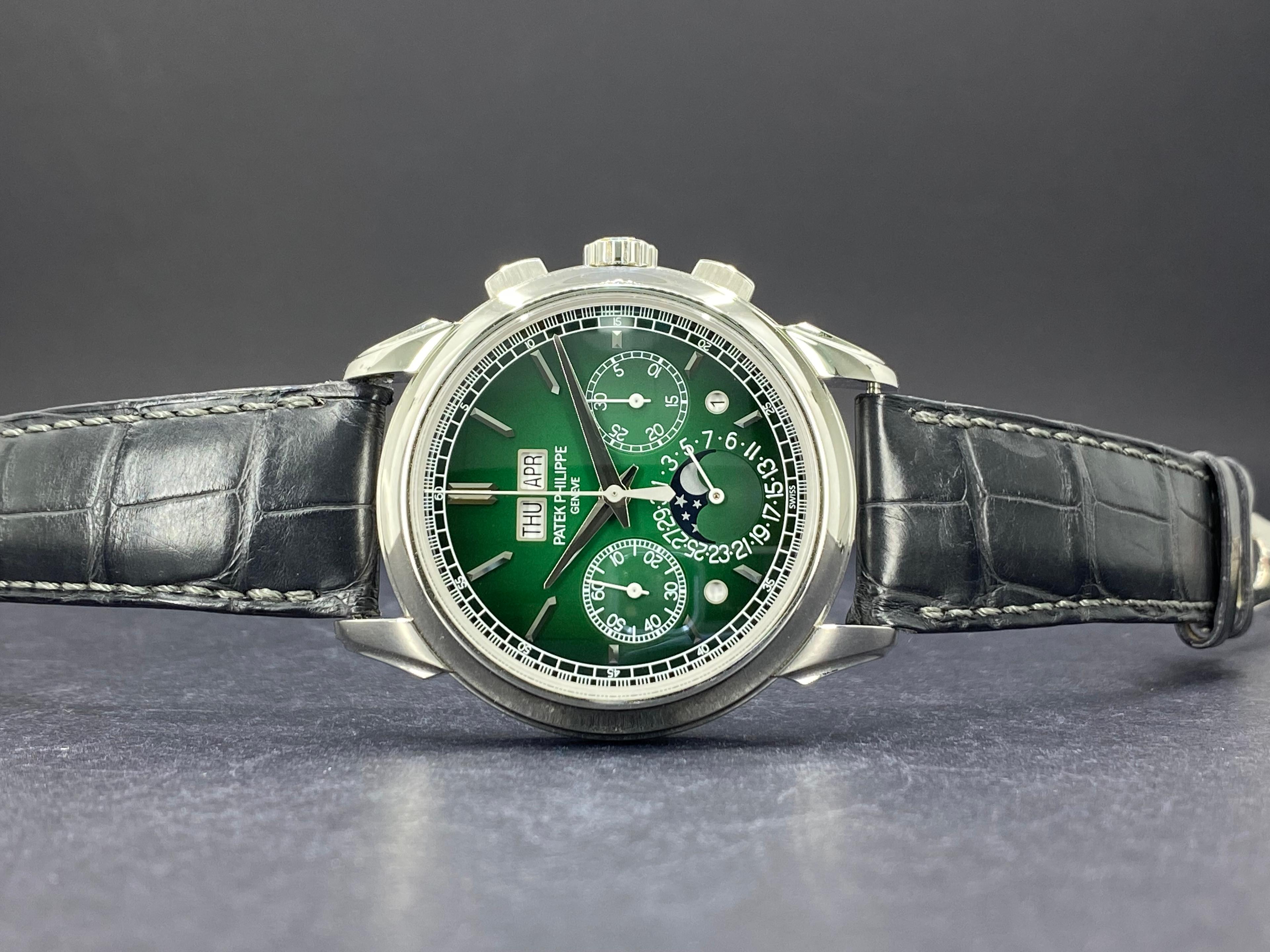 Chronograph Perpetual Calendar Platinum Green Dial - 5270P-014