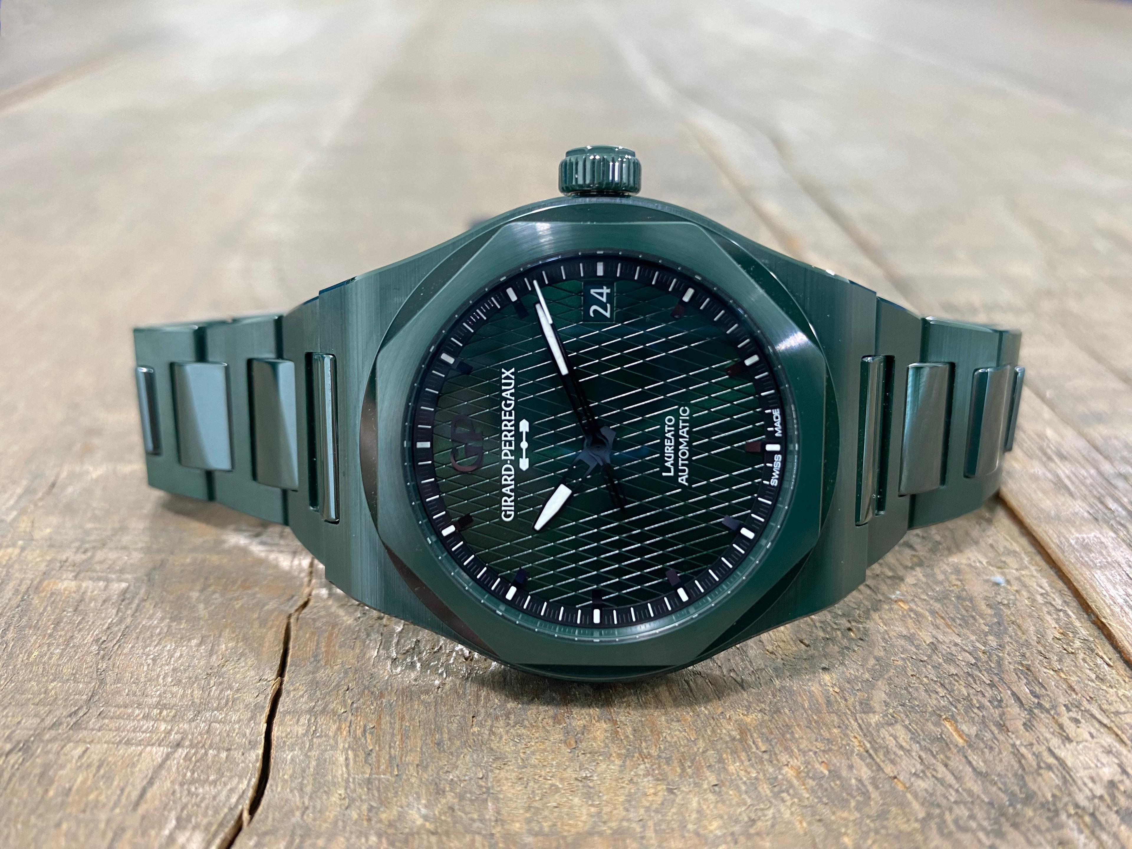 Laureato Aston Martin Green Ceramic Limited Edition - 81010-32-3081-1CX