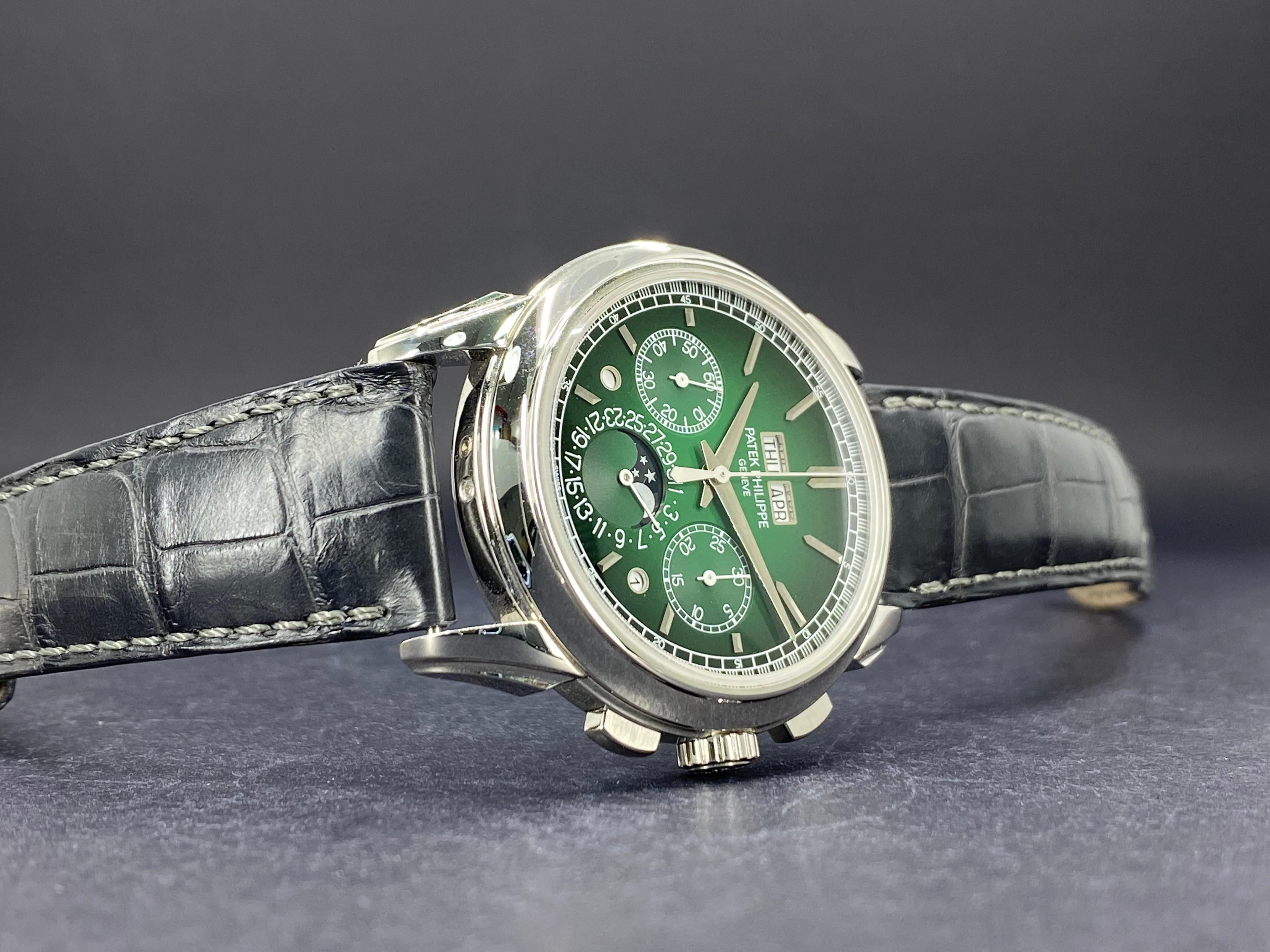 Chronograph Perpetual Calendar Platinum Green Dial - 5270P-014